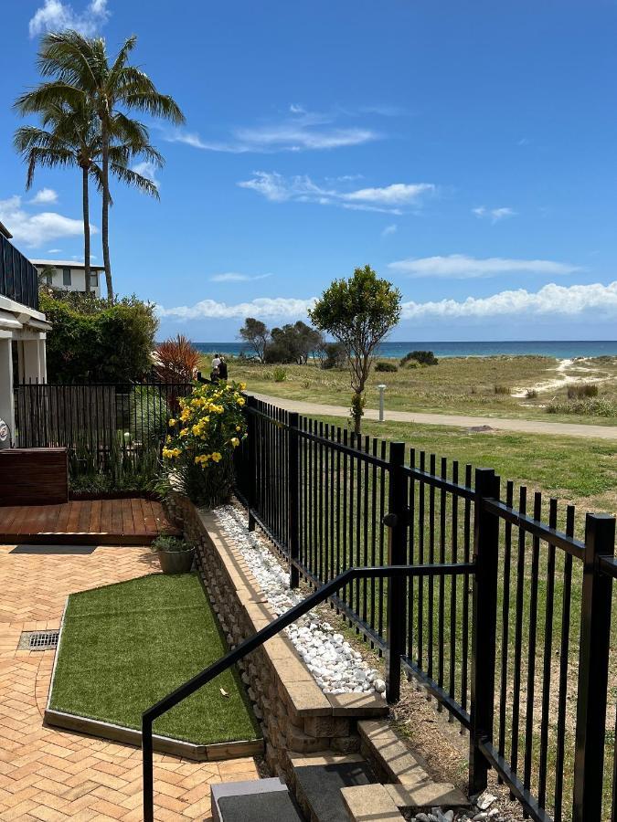 Sandcastles On Currumbin Beachfront, Gold Coast Ngoại thất bức ảnh